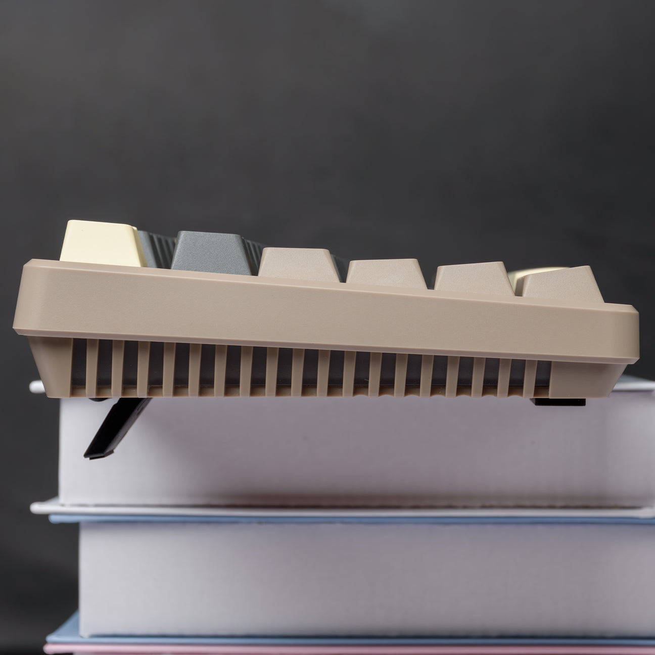 WOMIER QK87 TKL QMK/VIA SUPPORT WIRELESS KEYBOARD WITH MULTIMEDIA DISPLAY